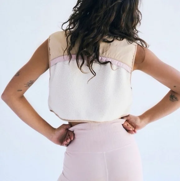 FP Movement by Free People Hit the Slopes Cropped Zip Up Vest Pink Tan Ivory XL - Picture 2 of 10